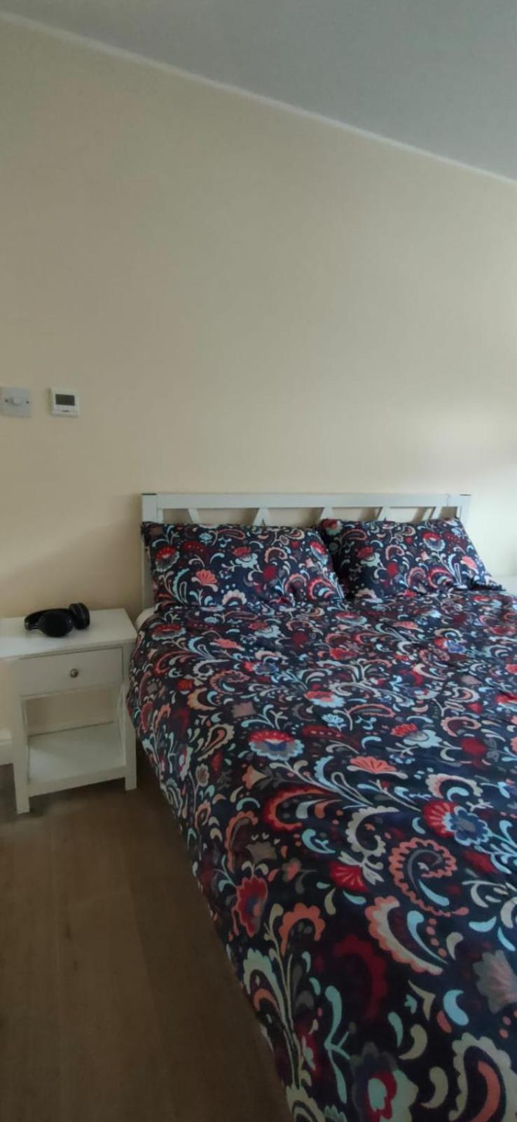 Adel'S House Bed and Breakfast Londra Esterno foto